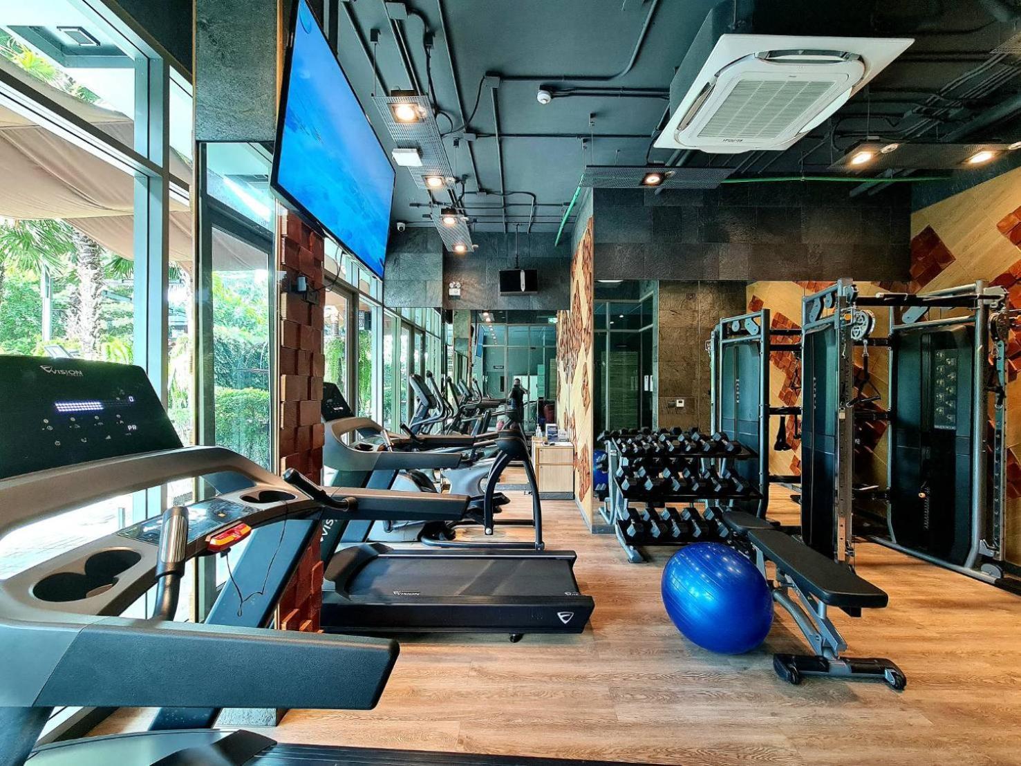 Aisana Hotel Korat Nakhon Ratchasima Extérieur photo