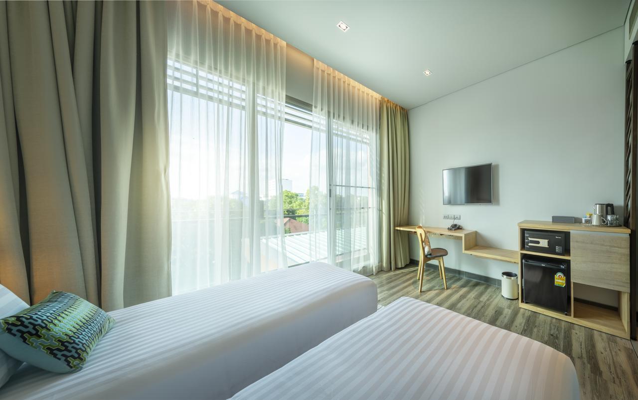 Aisana Hotel Korat Nakhon Ratchasima Extérieur photo