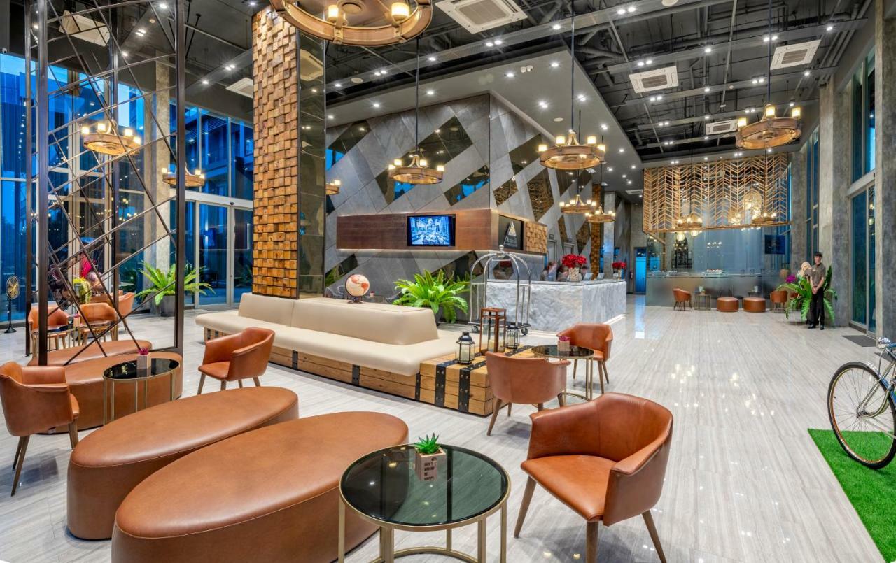 Aisana Hotel Korat Nakhon Ratchasima Extérieur photo