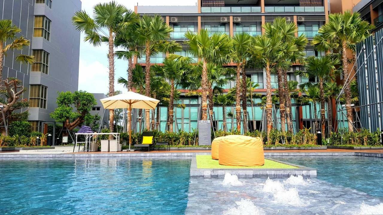 Aisana Hotel Korat Nakhon Ratchasima Extérieur photo